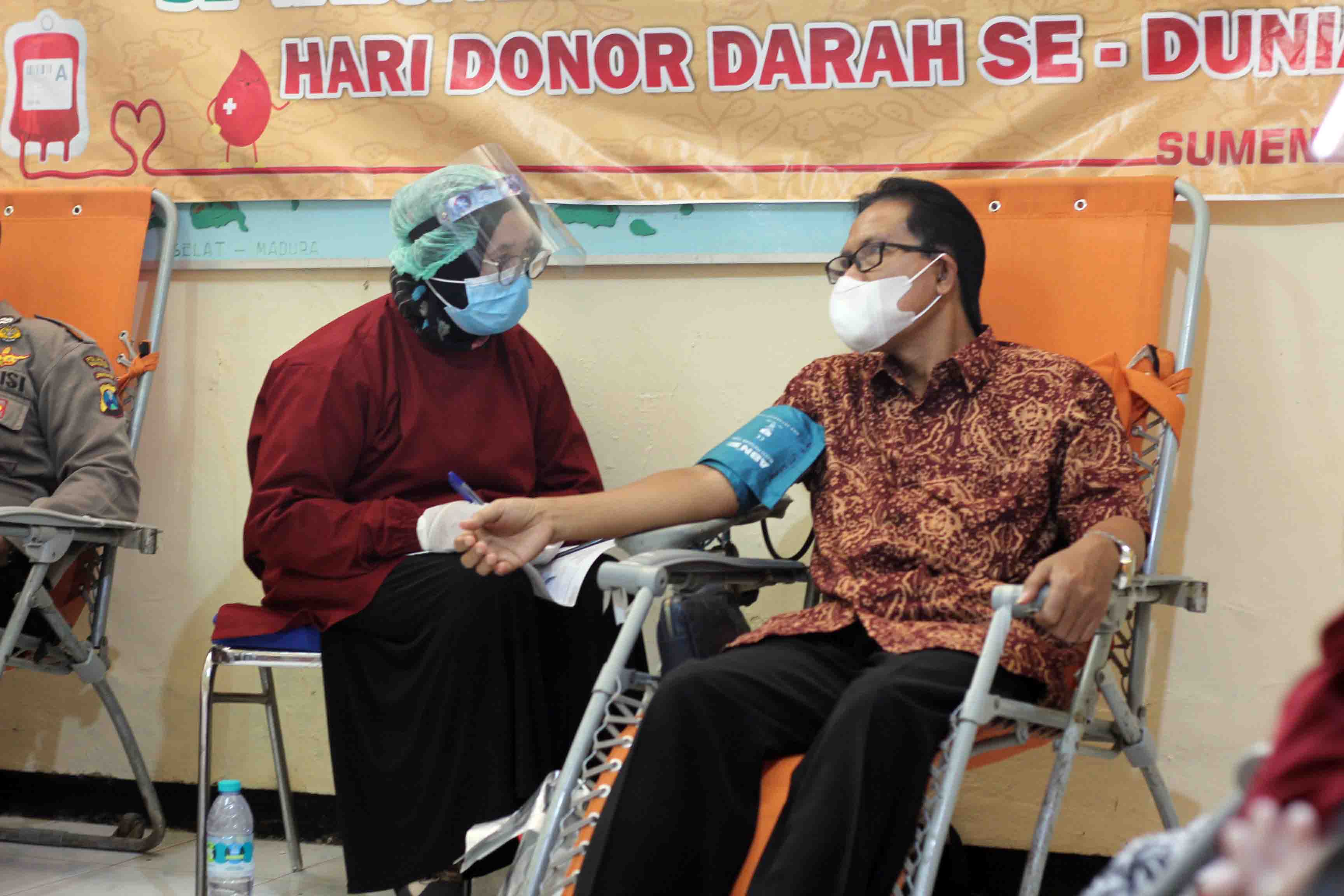 civitas-academica-unija-kompak-ikuti-kegiatan-donor-darah_1624524474.JPG