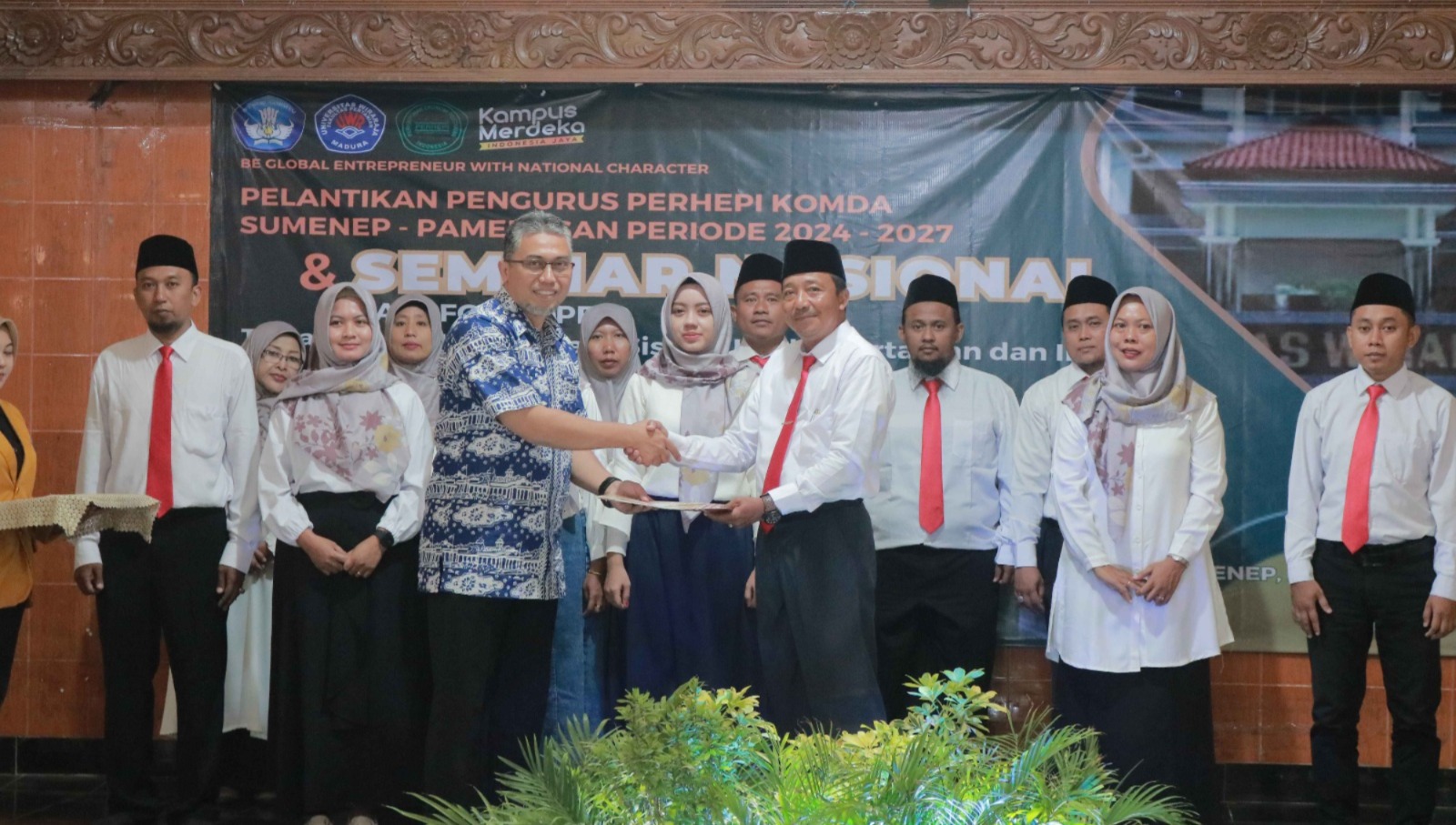 fakultas-pertanian-unija-jembatani-pelantikan-pengurus-perhepi-komda-sumenep-pamekasan-2024-2027-dan-seminar-nasional_1729484960.jpeg