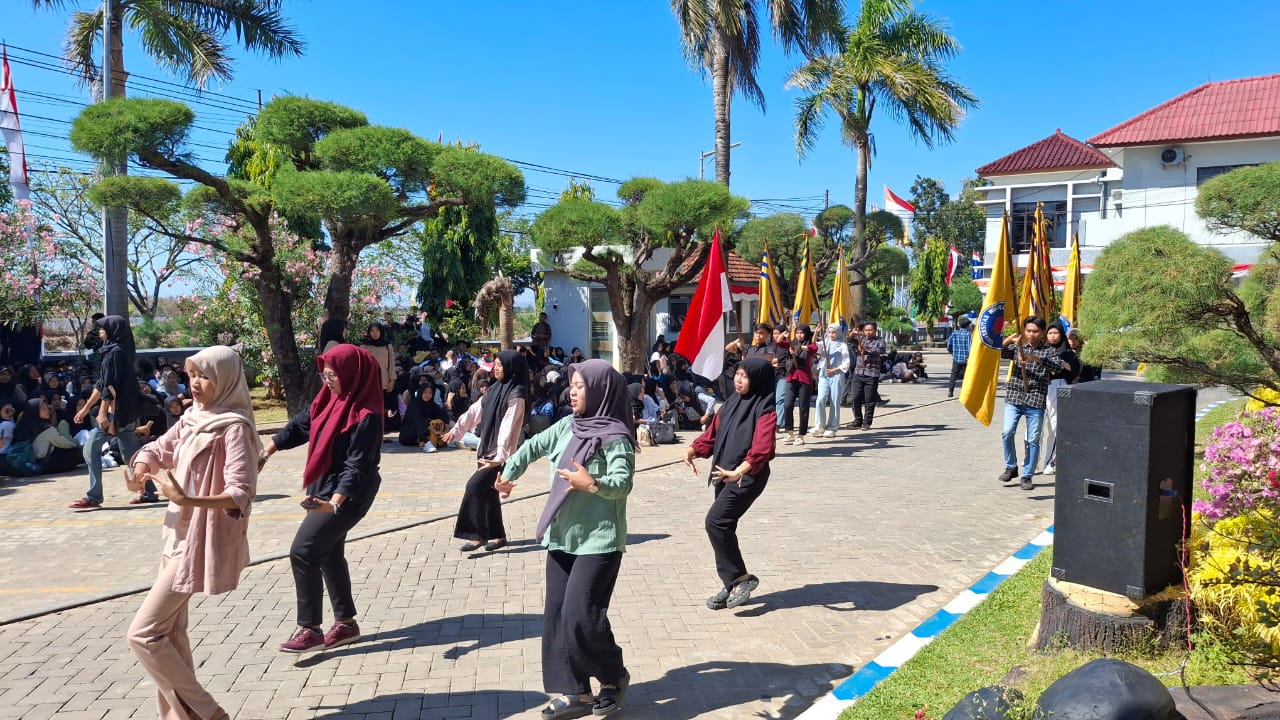 Gladi Bersih Berjalan Lancar, Panitia dan Peserta Siap Sukseskan PKKMB Unija