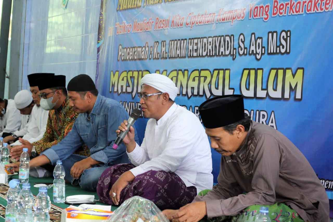 masa-pandemi-unija-tetap-peringati-maulid-di-kampus_1636009964.jpg