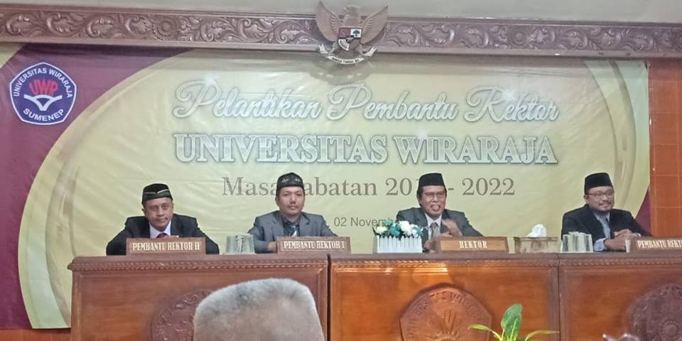 pelantikan-pejabat-rektor-universitas-wiraraja-periode-2018-2022_1541148626.jpg