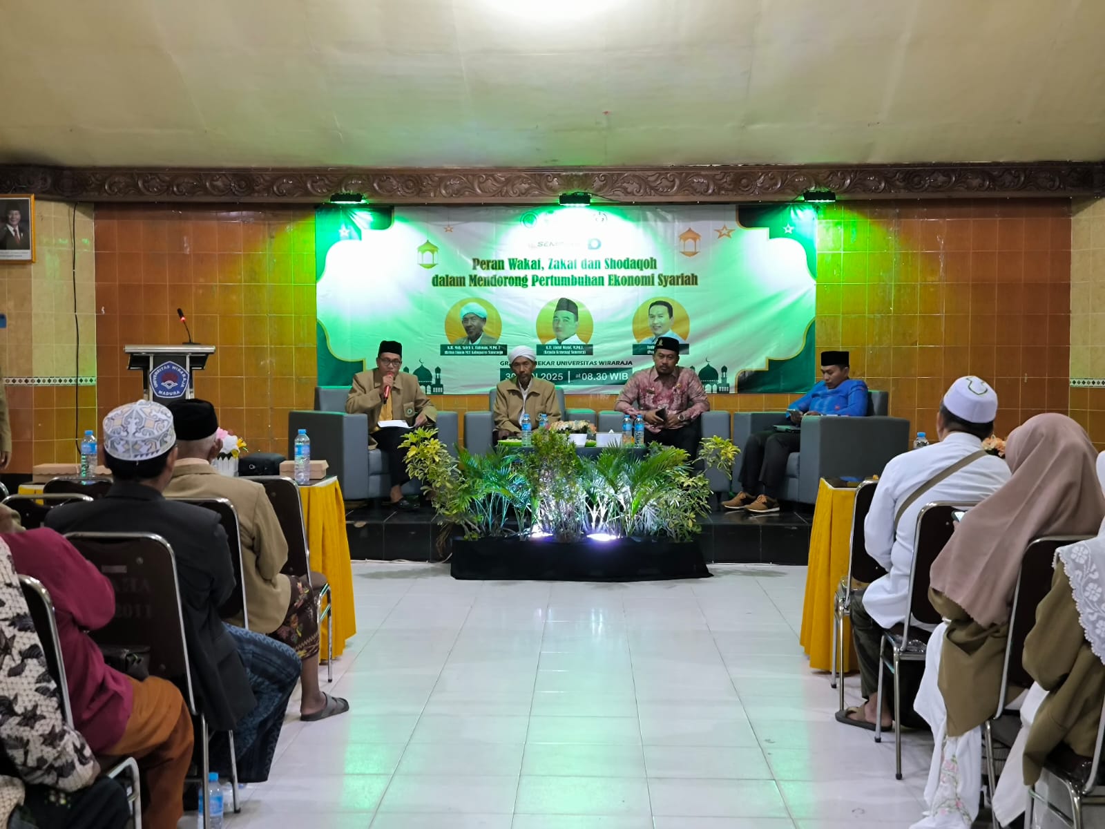 Seminar Peran Wakaf, Zakat, dan Shodaqoh dalam Mendorong Pertumbuhan Ekonomi Syariah Digelar di Universitas Wiraraja