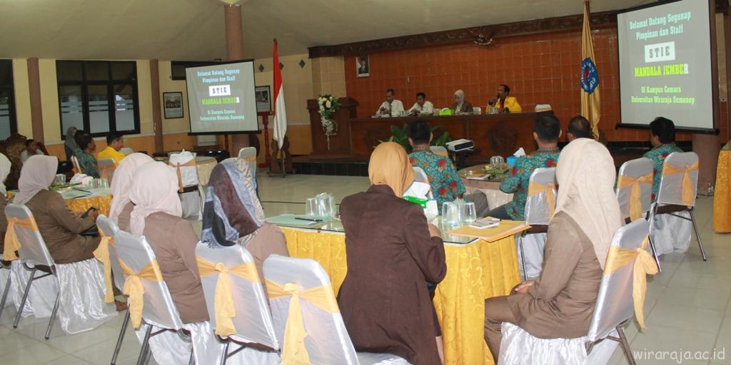 DALAMI PERPUSTAKAAN, STIE MANDALA JEMBER STUDI BANDING KE UNIJA SUMENEPSTIE MANDALA JEMBER STUDI BANDING KE UNIJA SUMENEP