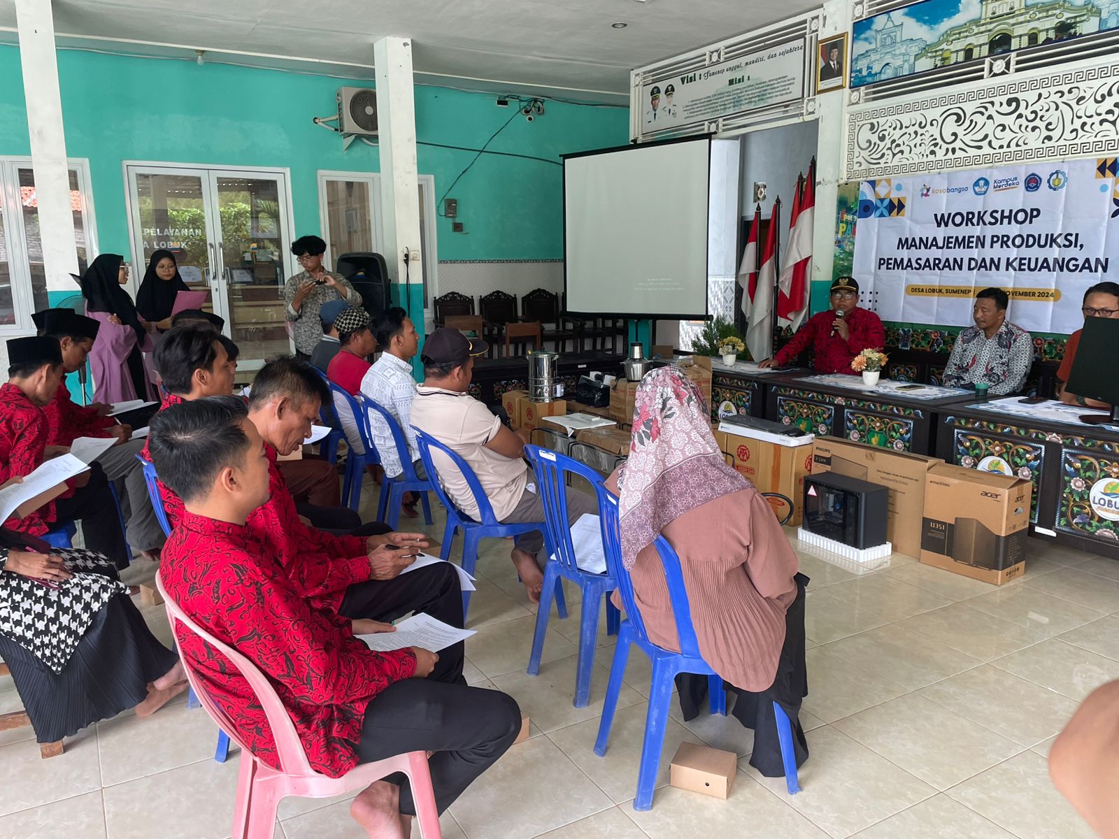 tim-kosabangsa-2024-unija-gelar-workshop-untuk-tingkatkan-umkm-desa-lobuk_1733893165.jpeg